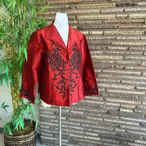SilkLand Red  Silk Blend Black Embroidered Formal Jacket Size 1X - Picture 1 of 8